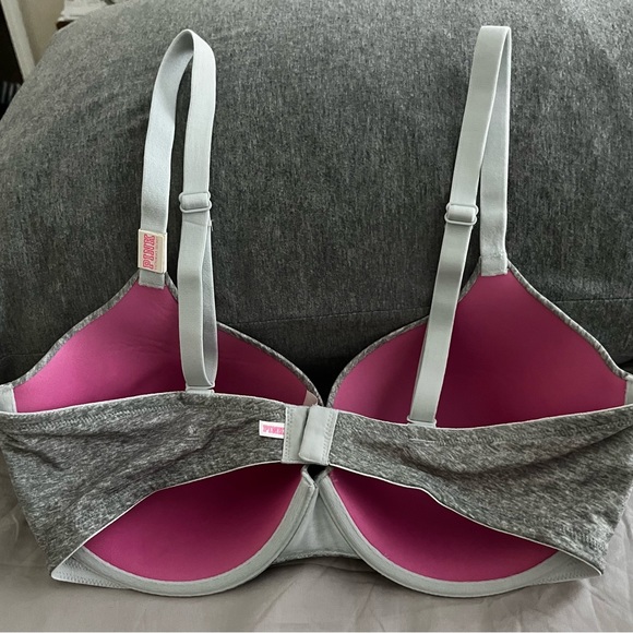 PINK VICTORIA’S SECRET EVERYWHERE T-SHIRT UNDERWIRE BRA - NWT - Picture 2 of 4